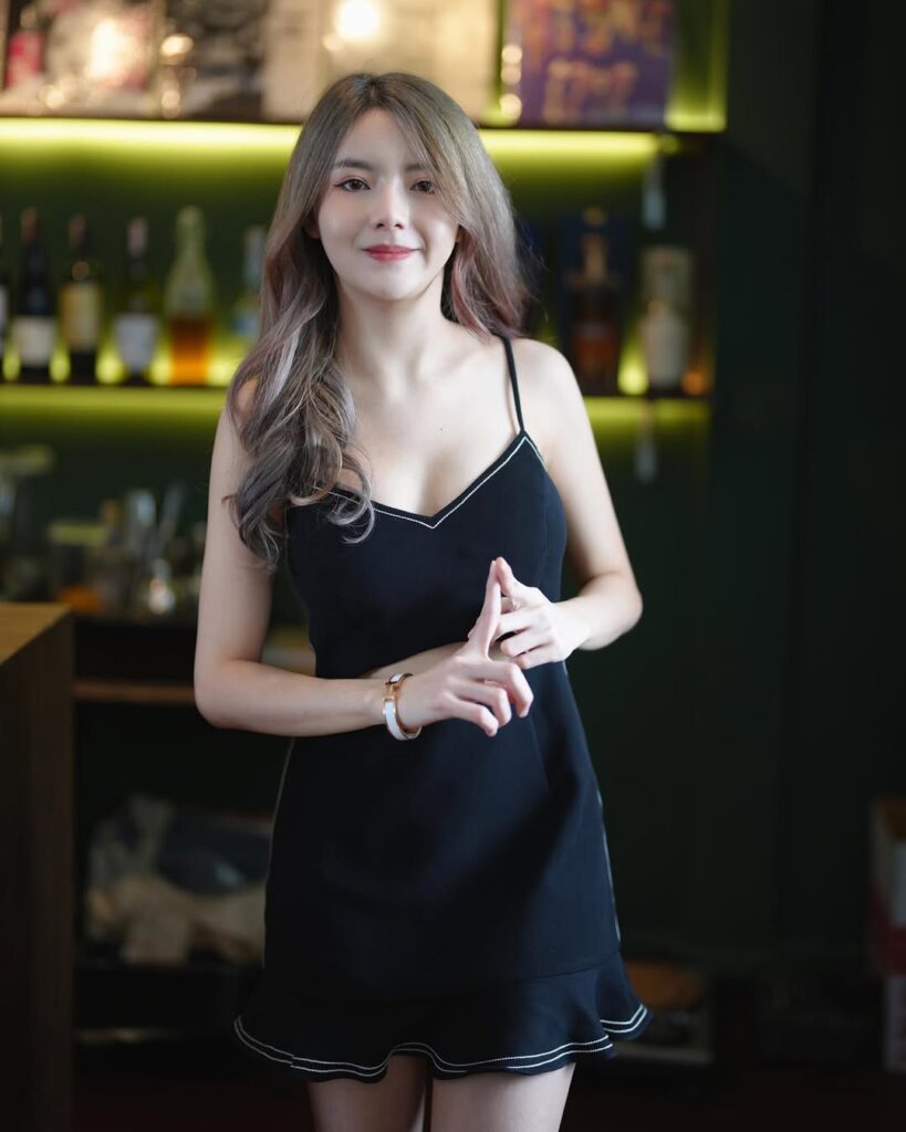 Meeyok สาวหมวย มีเสน่ห์ เกินต้าน